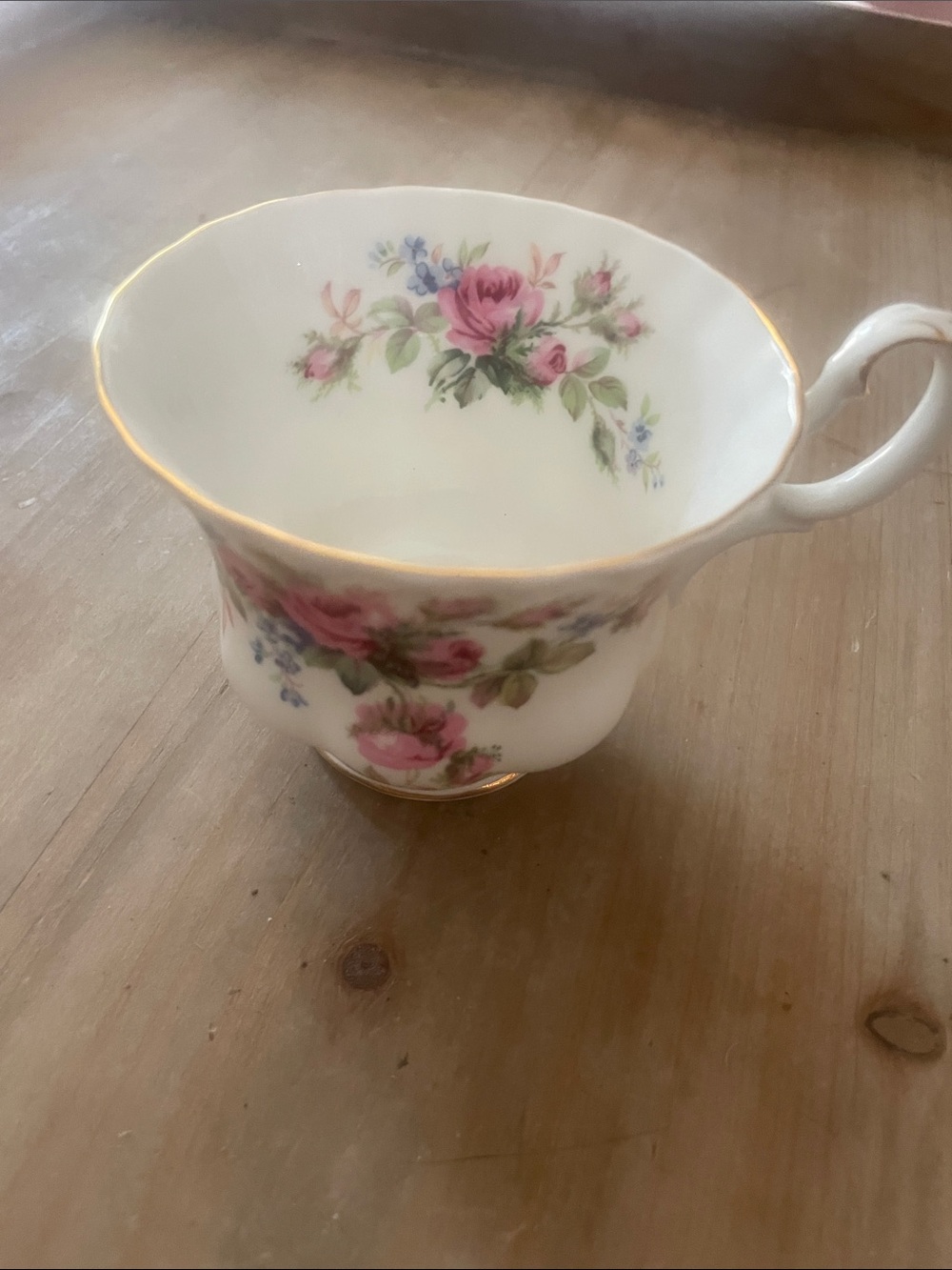 Royal Albert Moss Rose Bone China Teacup with Gold Trim